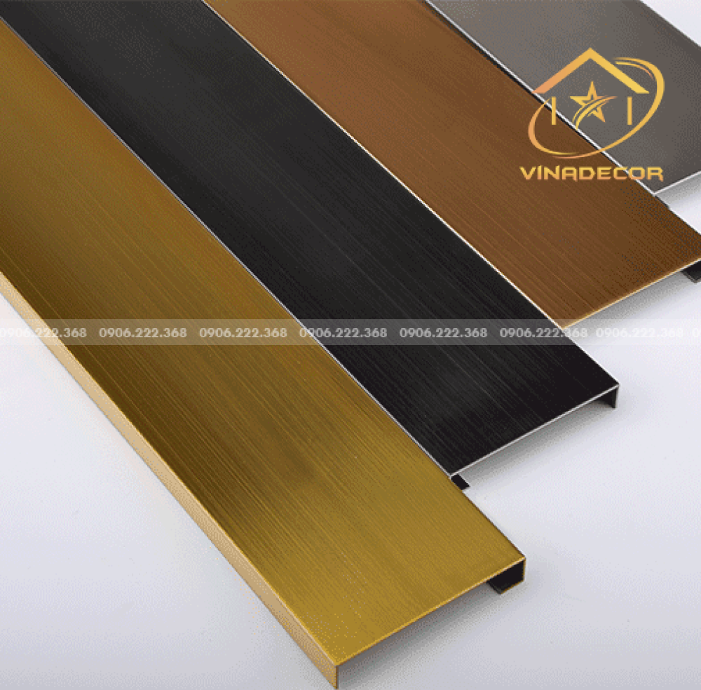 LEN CHÂN TƯỜNG INOX